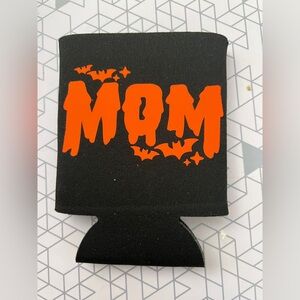 Halloween Bat Mom Can Koozie